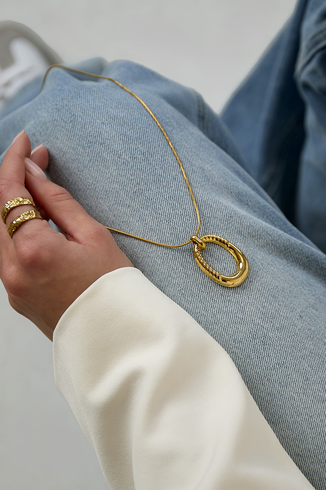 Lange ketting ovale hanger
